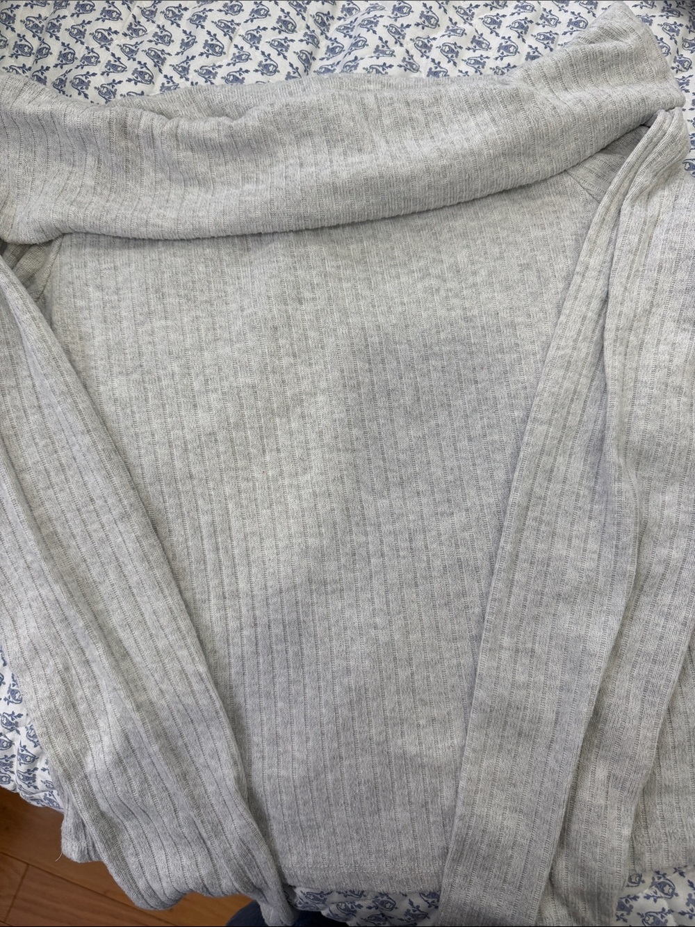 Cozy Ribbed Off-Shoulder Sweater Top - Light Gray